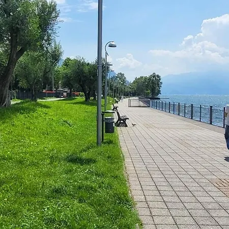 Hébergement de vacances La Rosa E La Spina - Indipendente Con Giardino Privato - Dervio, Di Dervio