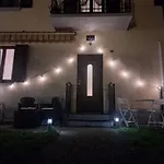 Дом отдыха La Rosa E La Spina - Casa Indipendente Con Giardino - - Di Дервио