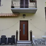 La Rosa E La Spina - Casa Indipendente Con Giardino - - Di Дом отдыха