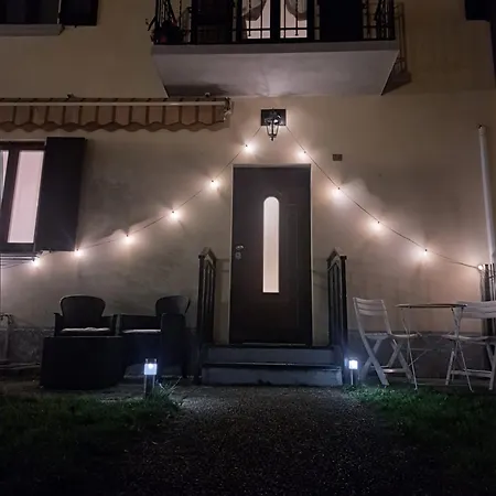 Ferienhaus La Rosa E La Spina - Casa Indipendente Con Giardino - - Di Dervio