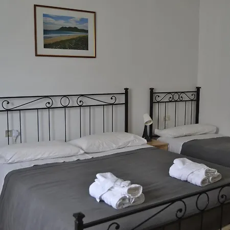 Ferienhaus La Rosa E La Spina - Casa Indipendente Con Giardino - - Di